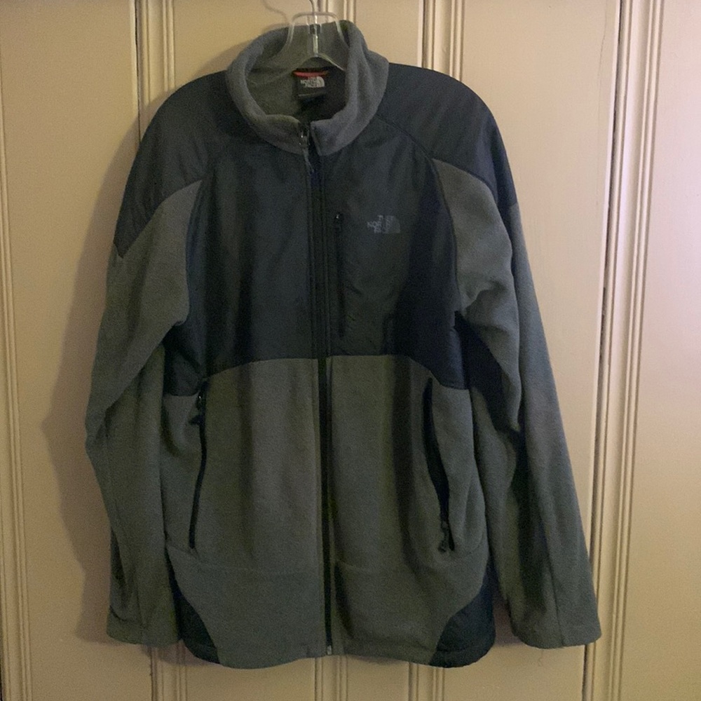 Men’s north face fleece jacket
